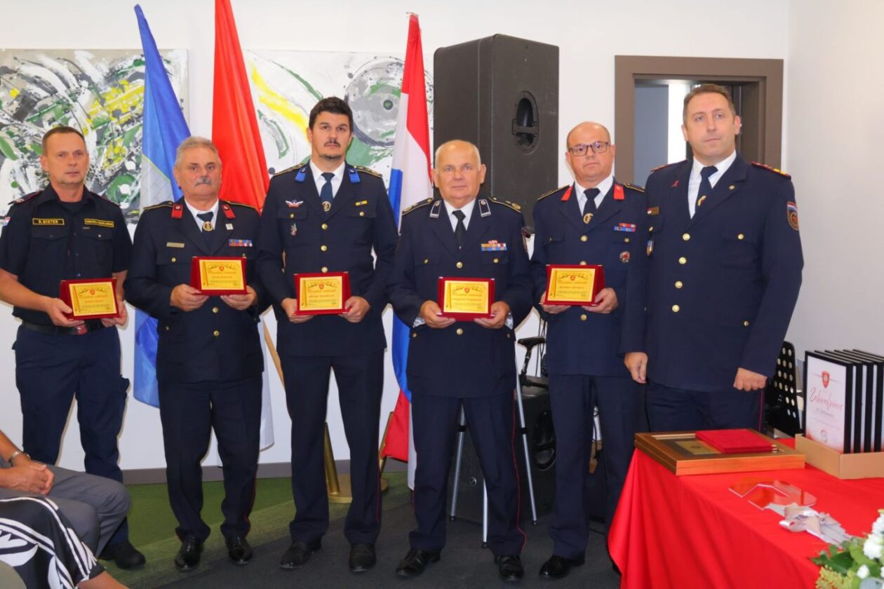 VELIKA OBLJETNICA Čakovec proslavio 50 godina profesionalnog vatrogastva (19)