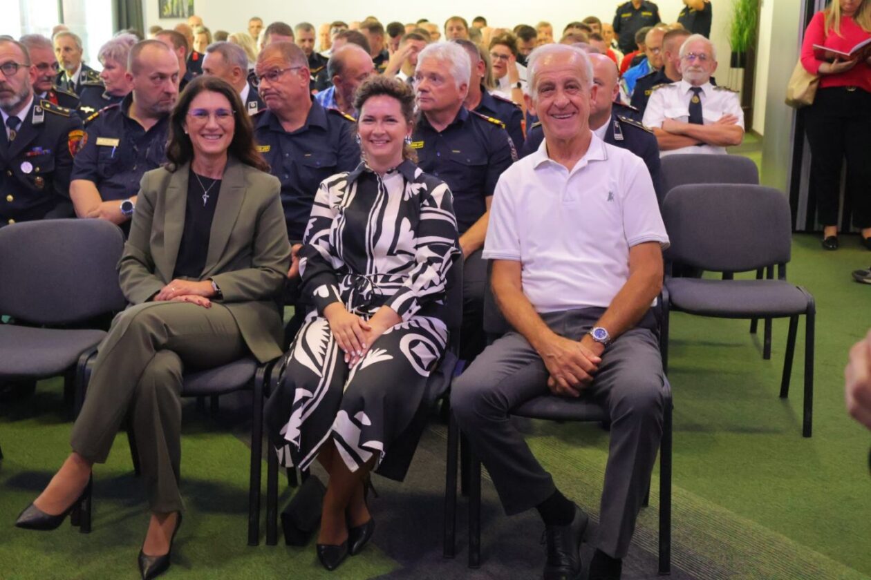 VELIKA OBLJETNICA Čakovec proslavio 50 godina profesionalnog vatrogastva (5)