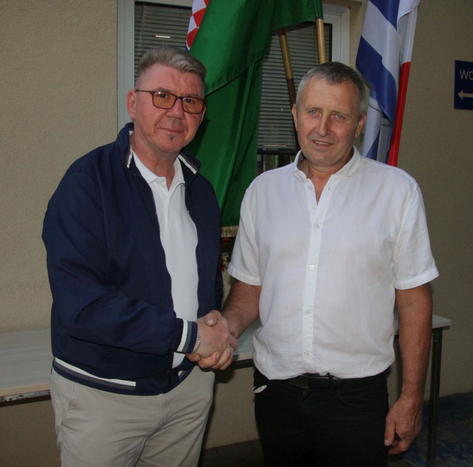 VELIKI JUBILEJ NK Mura proslavila 60 godina postojanja uz plaketu, pjesmu i titulu prvaka (6) VELIKI JUBILEJ NK Mura proslavila 60 godina postojanja uz plaketu, pjesmu i titulu prvaka (6)