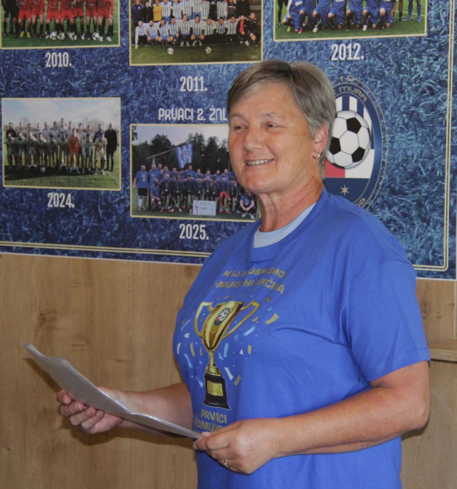 VELIKI JUBILEJ NK Mura proslavila 60 godina postojanja uz plaketu, pjesmu i titulu prvaka (9) VELIKI JUBILEJ NK Mura proslavila 60 godina postojanja uz plaketu, pjesmu i titulu prvaka (9)