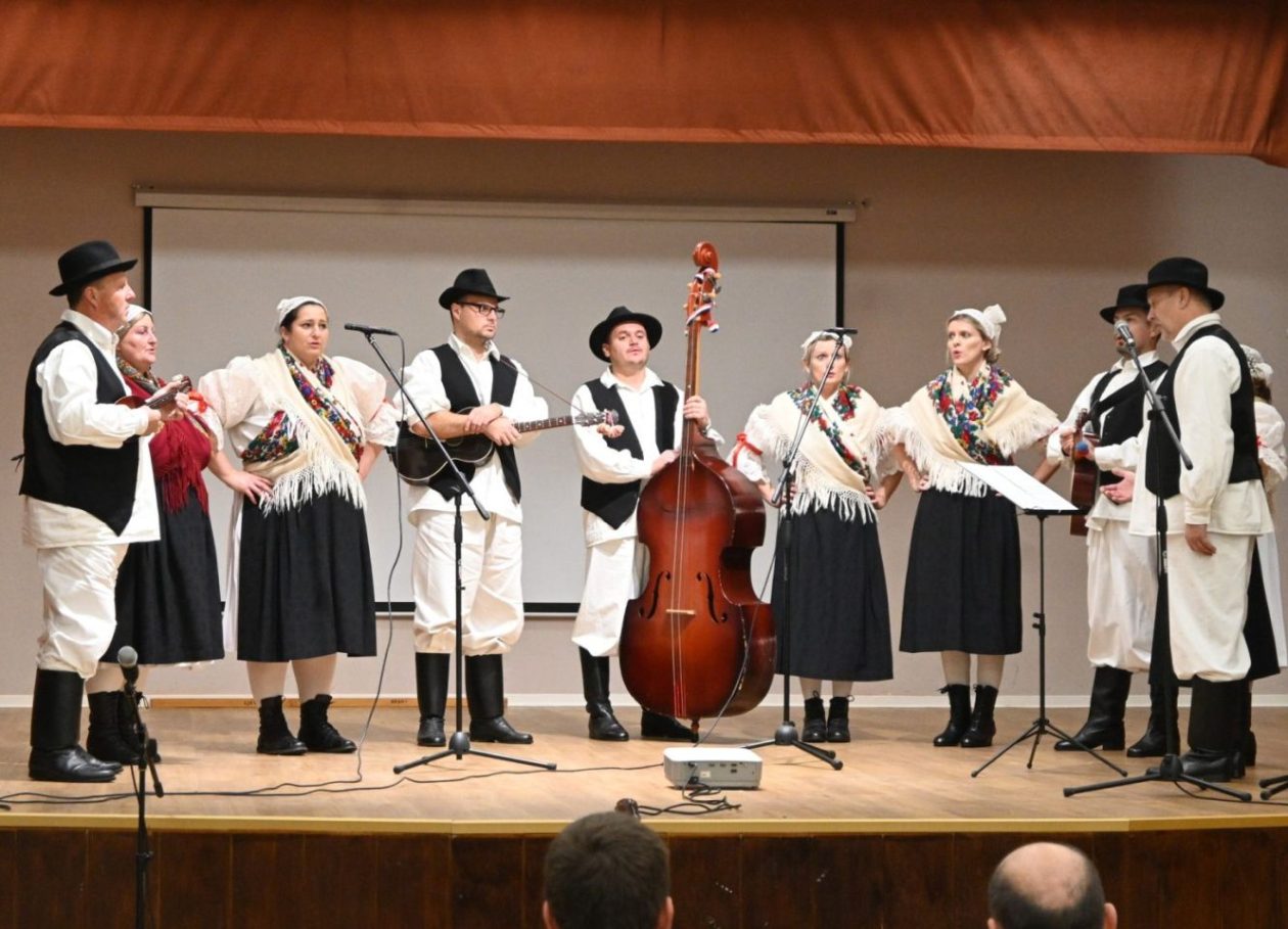 VELIKI JUBILEJ U IVANOVCU Katruže obilježile 40 godina čuvanja međimurske baštine (12)