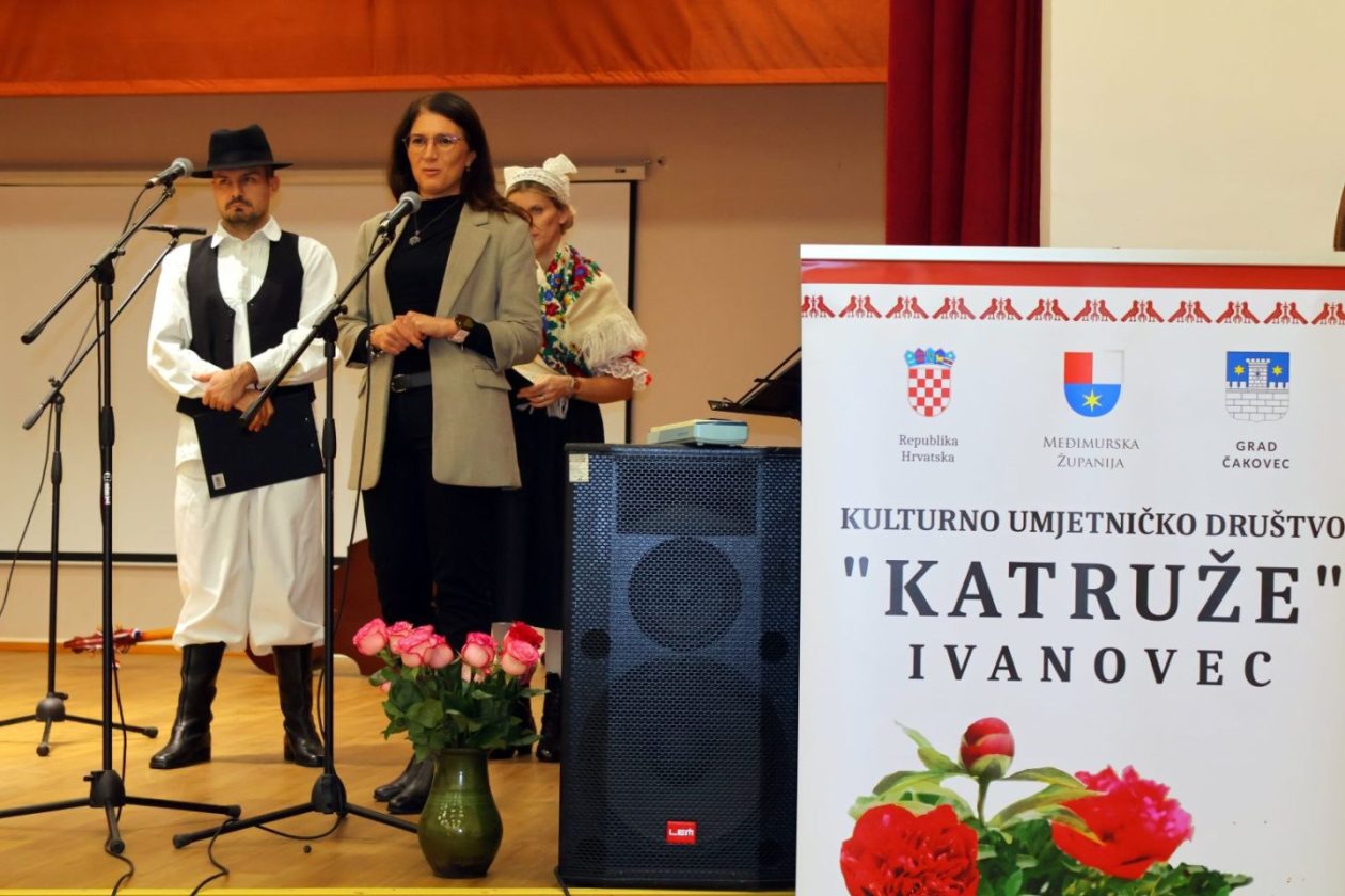 VELIKI JUBILEJ U IVANOVCU Katruže obilježile 40 godina čuvanja međimurske baštine (23)