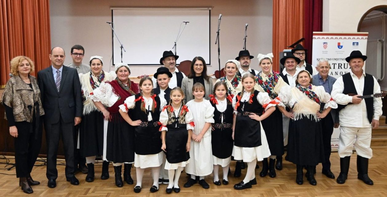 VELIKI JUBILEJ U IVANOVCU Katruže obilježile 40 godina čuvanja međimurske baštine (6)