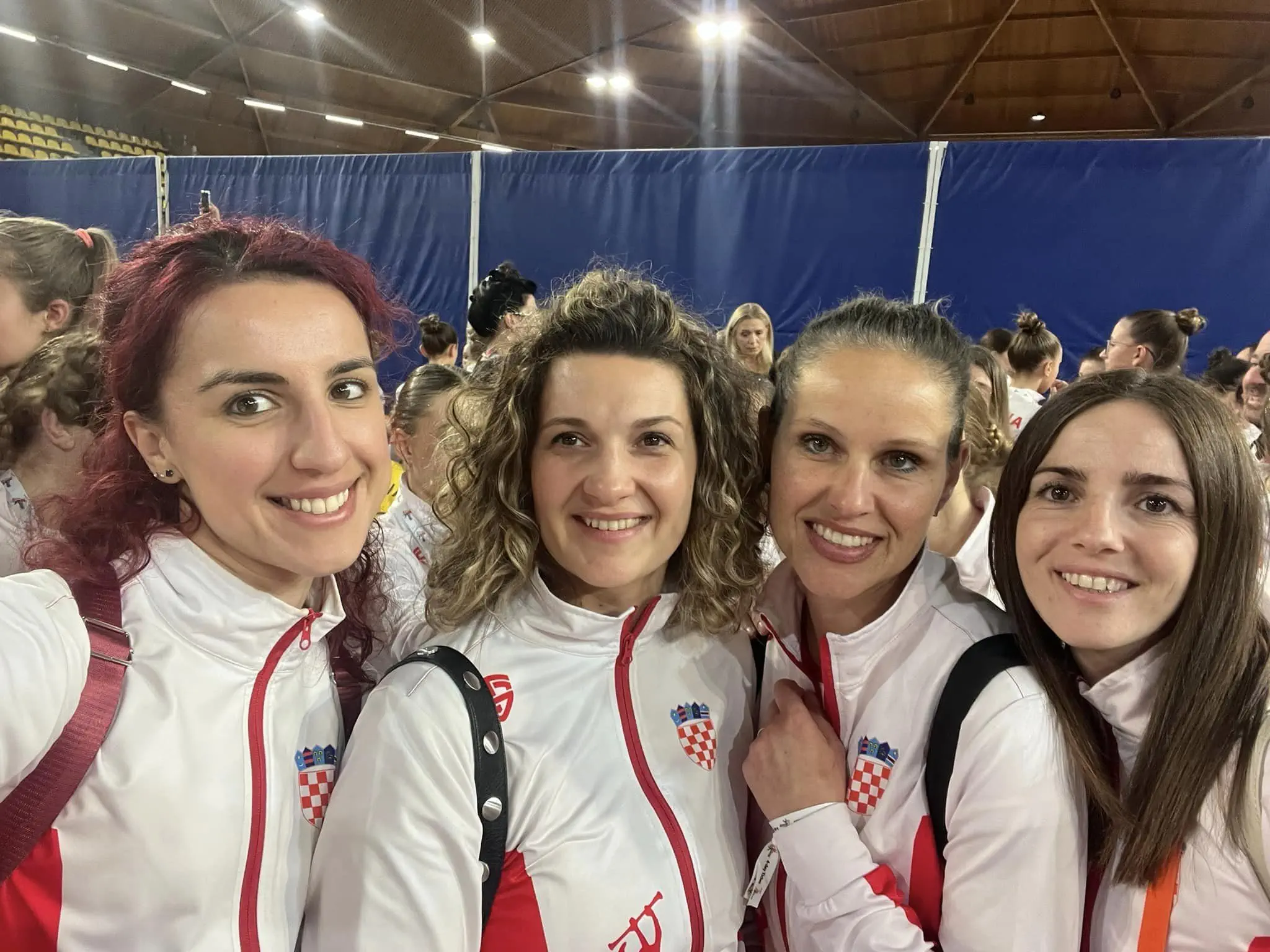 VELIKI PONOS Čakovečke Mažoretkinje Osvojile Europsko Srebro i Tri Bronce u Eindhovenu (10) VELIKI PONOS Čakovečke Mažoretkinje Osvojile Europsko Srebro i Tri Bronce u Eindhovenu (10)