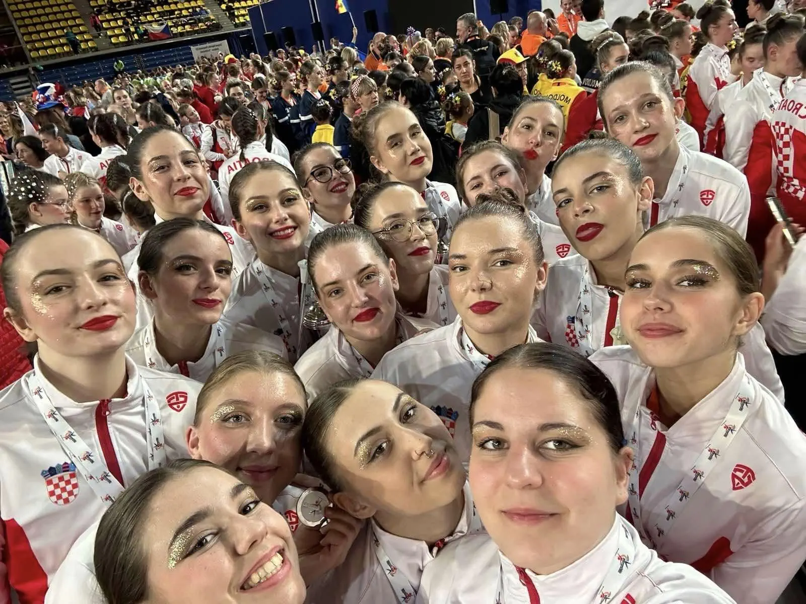 VELIKI PONOS Čakovečke Mažoretkinje Osvojile Europsko Srebro i Tri Bronce u Eindhovenu (12) VELIKI PONOS Čakovečke Mažoretkinje Osvojile Europsko Srebro i Tri Bronce u Eindhovenu (12)