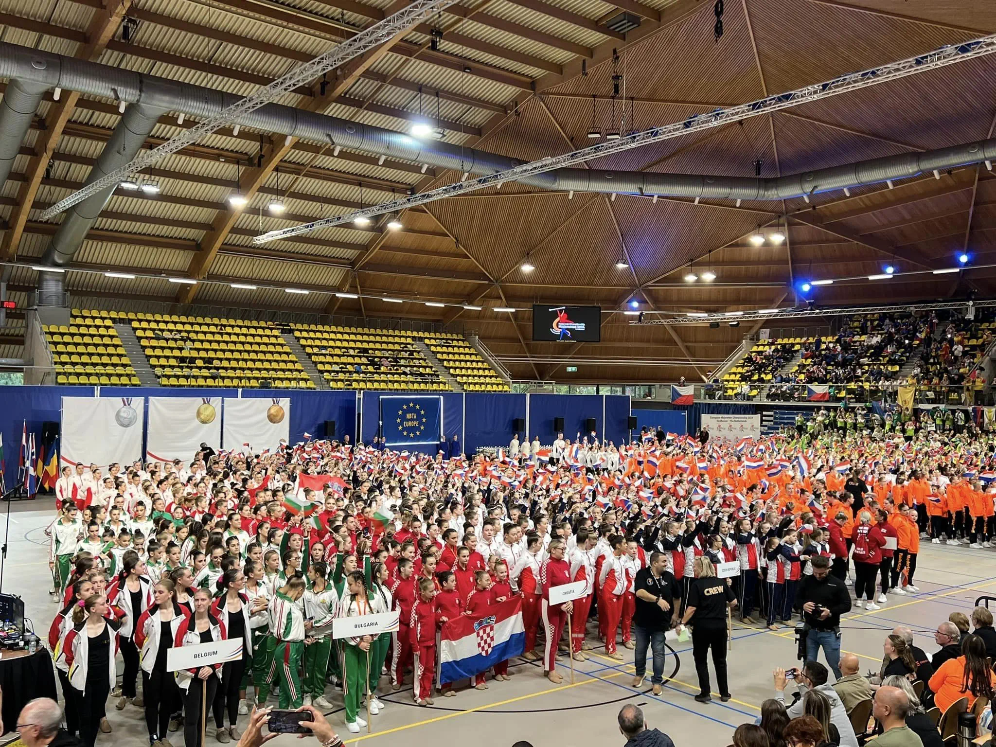 VELIKI PONOS Čakovečke Mažoretkinje Osvojile Europsko Srebro i Tri Bronce u Eindhovenu (15) VELIKI PONOS Čakovečke Mažoretkinje Osvojile Europsko Srebro i Tri Bronce u Eindhovenu (15)