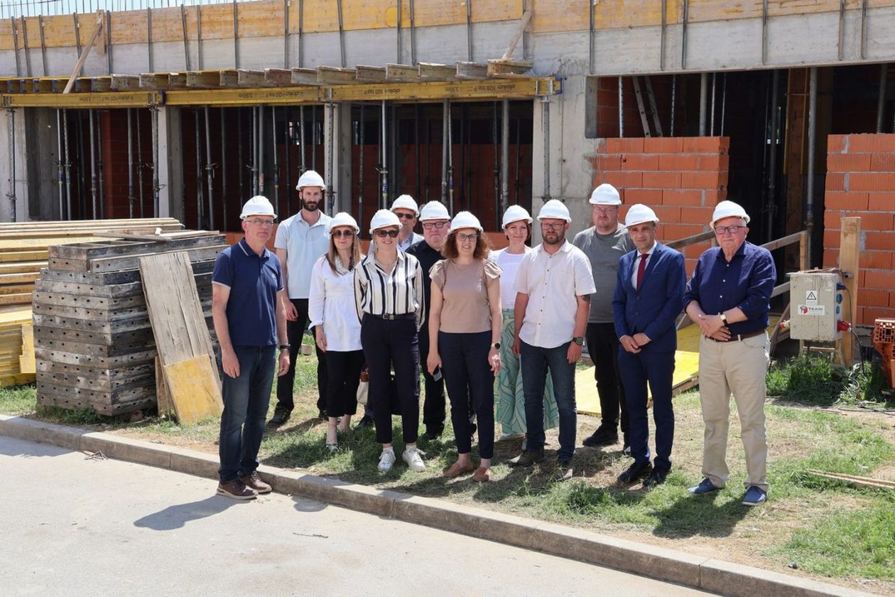 VELIKI PROJEKT Dogradnja OŠ Prelog napreduje prema planu (1) VELIKI PROJEKT Dogradnja OŠ Prelog napreduje prema planu (1)