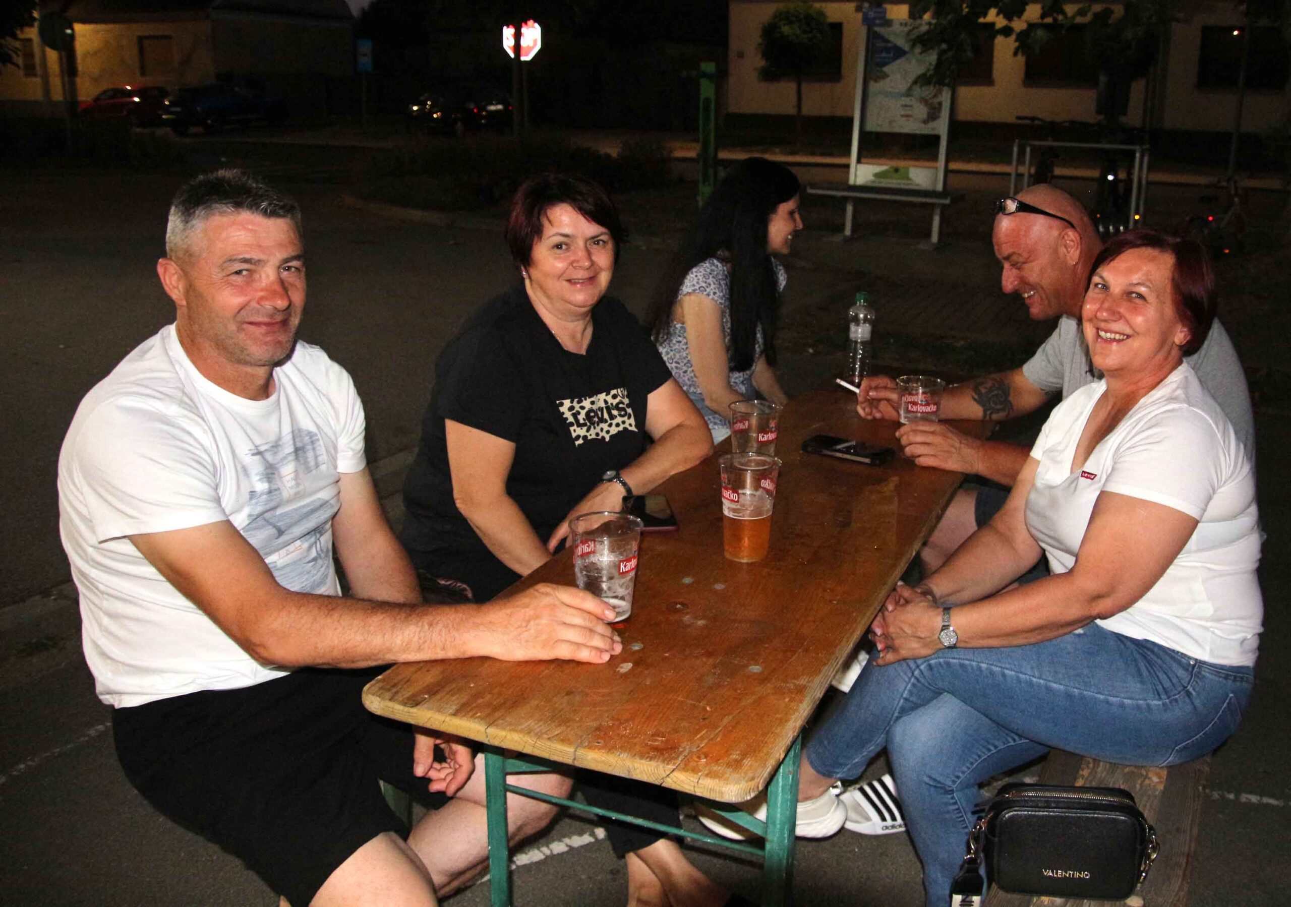 VELIKI TURNIR Atmosfera na 3. Čovec KUP-u podsjetila na prava malonogometna vremena (3)