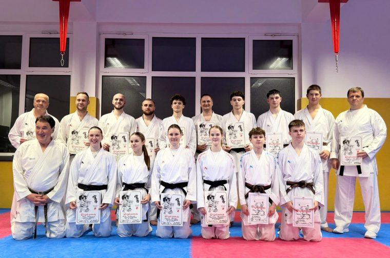 VELIKI USPJEH Čak 12 novih crnih pojaseva u KK Globus (4)