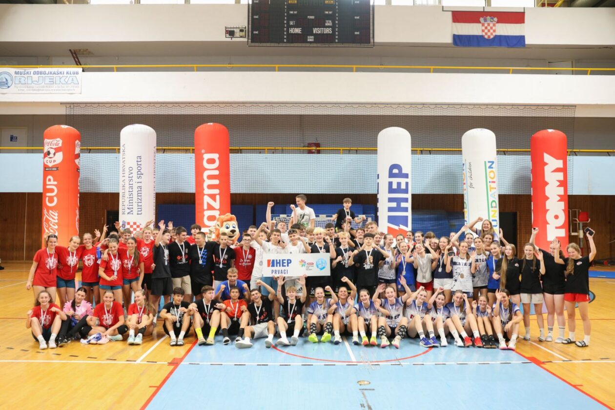 VELIKI USPJEH Čakovčanke i Varaždinke u ekipi Sjever zlatne u Rijeci na Državnoj završnici (2)