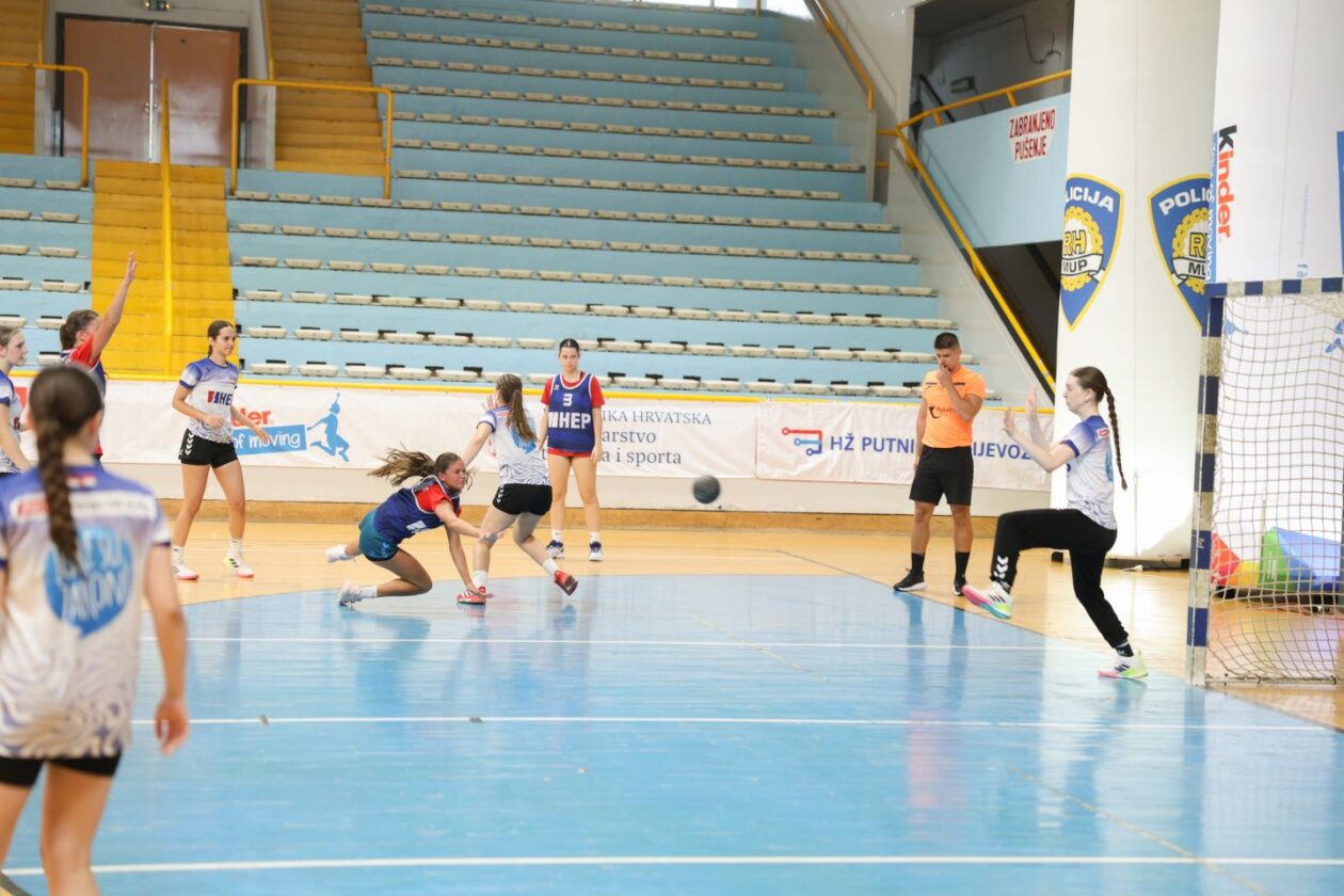 VELIKI USPJEH Čakovčanke i Varaždinke u ekipi Sjever zlatne u Rijeci na Državnoj završnici (9)