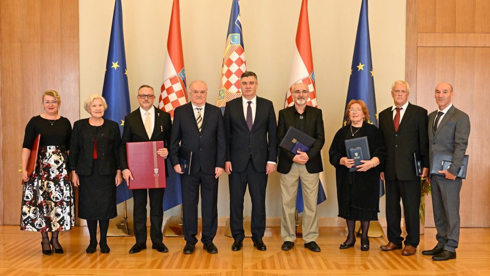 VELIKO PRIZNANJE Čakovečkom zboru ‘Josip Štolcer Slavenski’ uručena Povelja Republike Hrvatske (4)