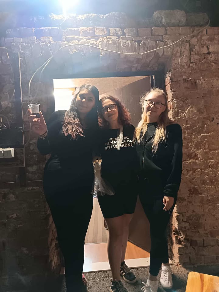 VESELO POTEPANJE Žene se Emina Grula i Matija Varga (4) VESELO POTEPANJE Žene se Emina Grula i Matija Varga (4)