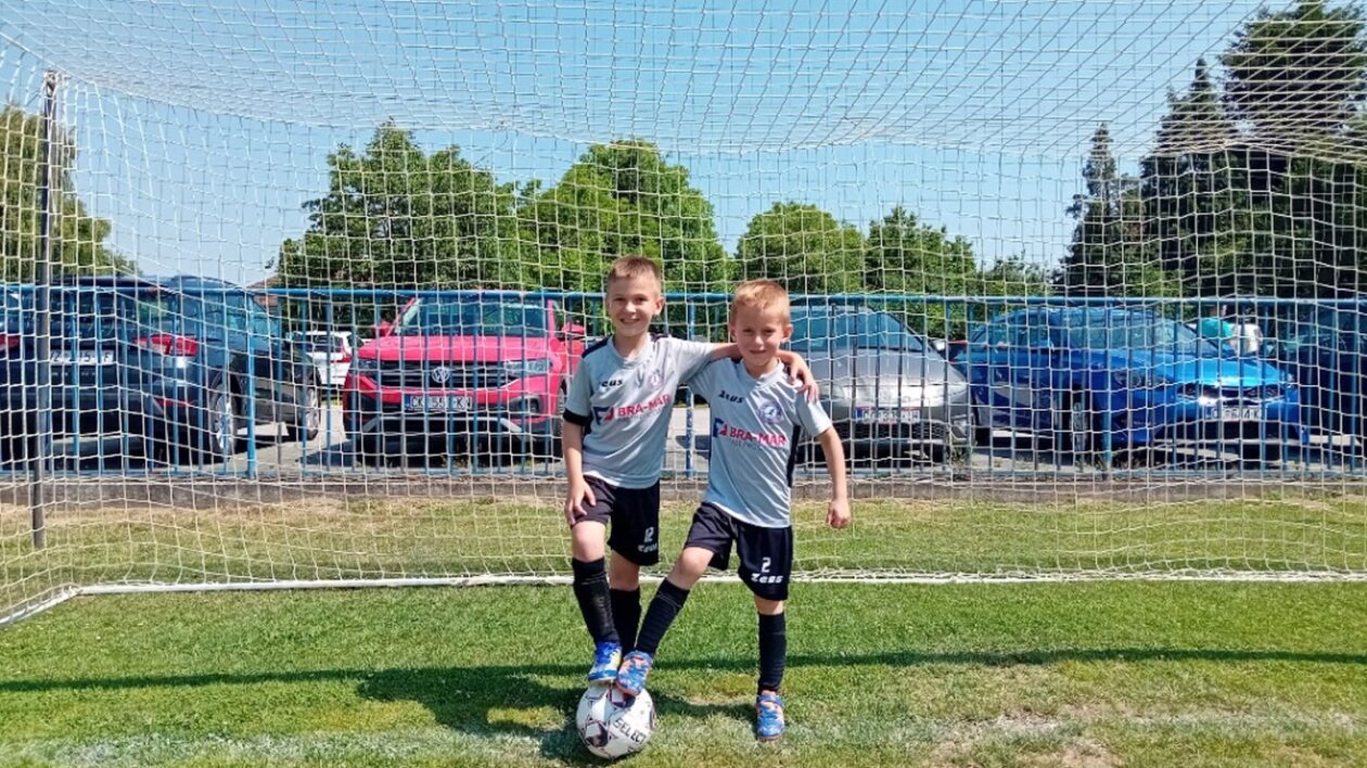 VITO ŠKVORC I DAVID PINTARIĆ Želimo postati profesionalni nogometaši (4) VITO ŠKVORC I DAVID PINTARIĆ Želimo postati profesionalni nogometaši (4)