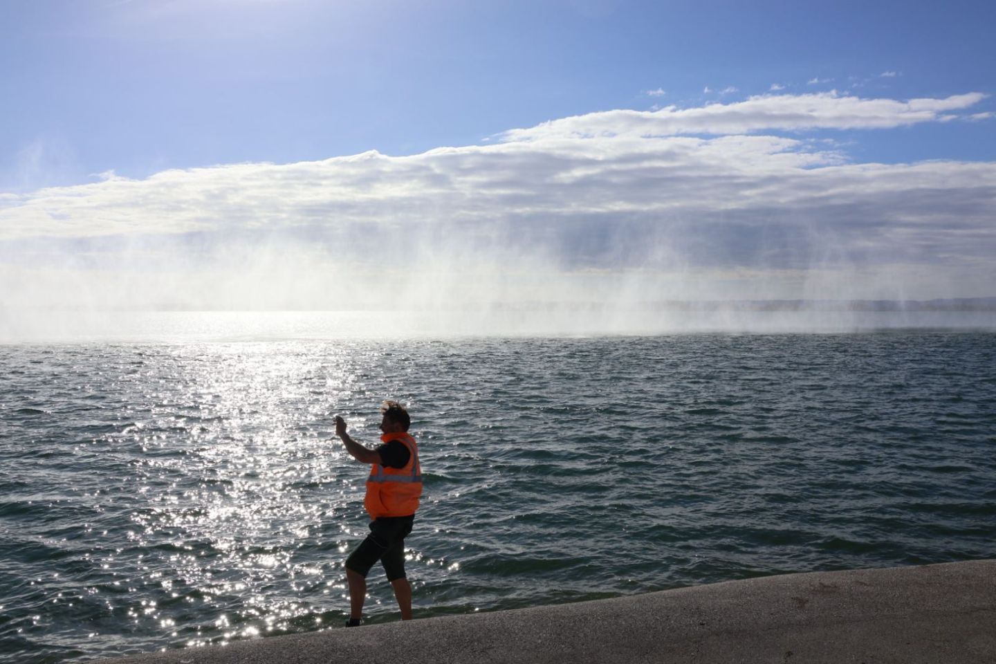 VJEŽBA SIGURNOSTI U OPOROVCU Kanader uvježbavao zahvat vode iz jezera za hitne situacije (10)