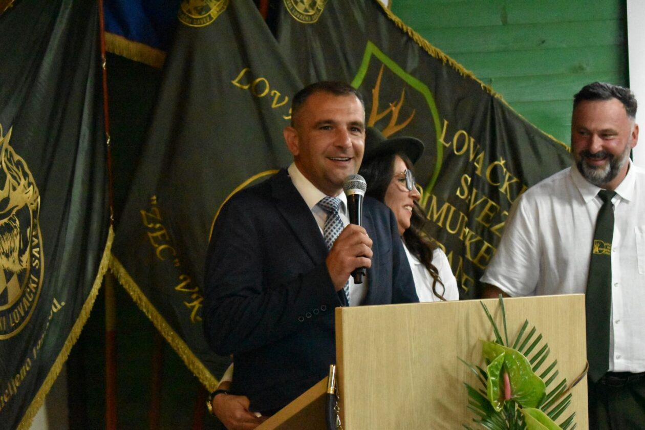 VRATIŠINEC Lovačko društvo Zec proslavilo 80 godina postojanja (3) VRATIŠINEC Lovačko društvo Zec proslavilo 80 godina postojanja (3)