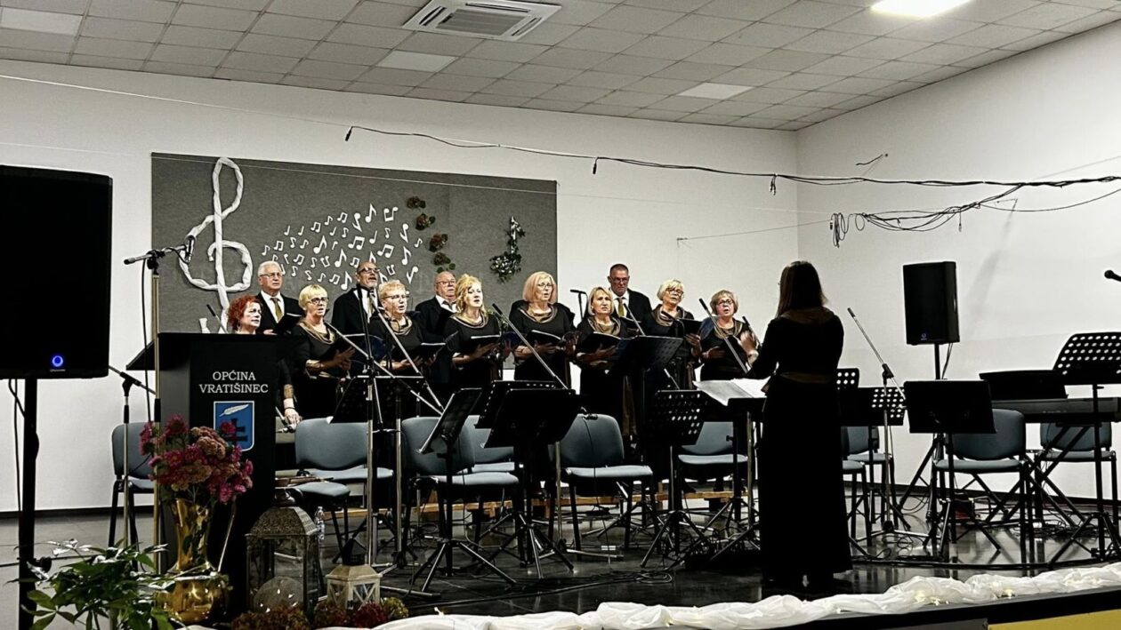 VRATIŠINEC Mješoviti pjevački zbor proslavio desetljeće rada svečanim koncertom (2)