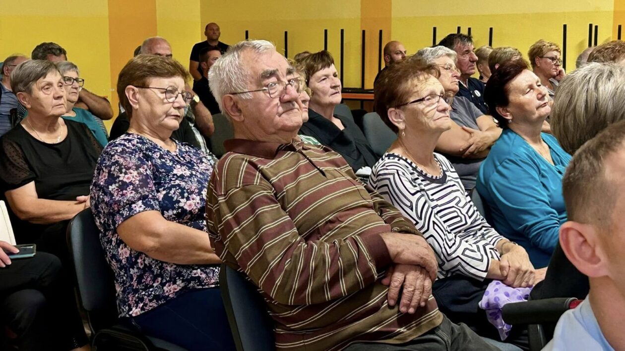 VRATIŠINEC Mješoviti pjevački zbor proslavio desetljeće rada svečanim koncertom (4)