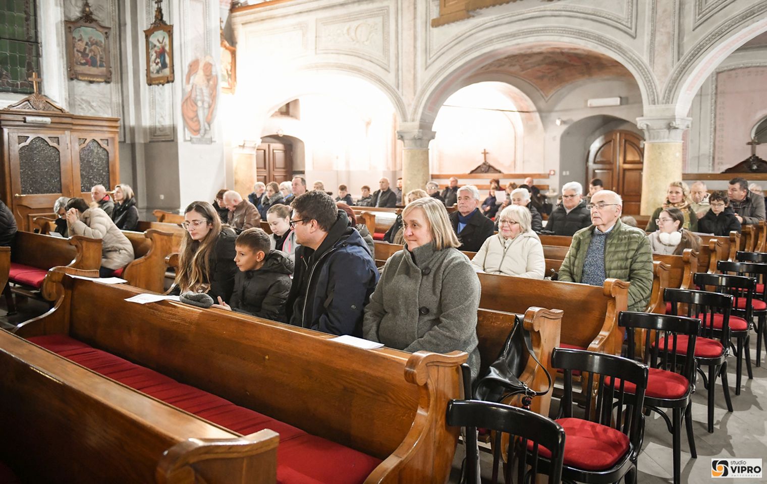 VRSNI DUO Orguljaš i trubač razveselili publiku u crkvi sv. Jakoba u Prelogu (10) VRSNI DUO Orguljaš i trubač razveselili publiku u crkvi sv. Jakoba u Prelogu (10)