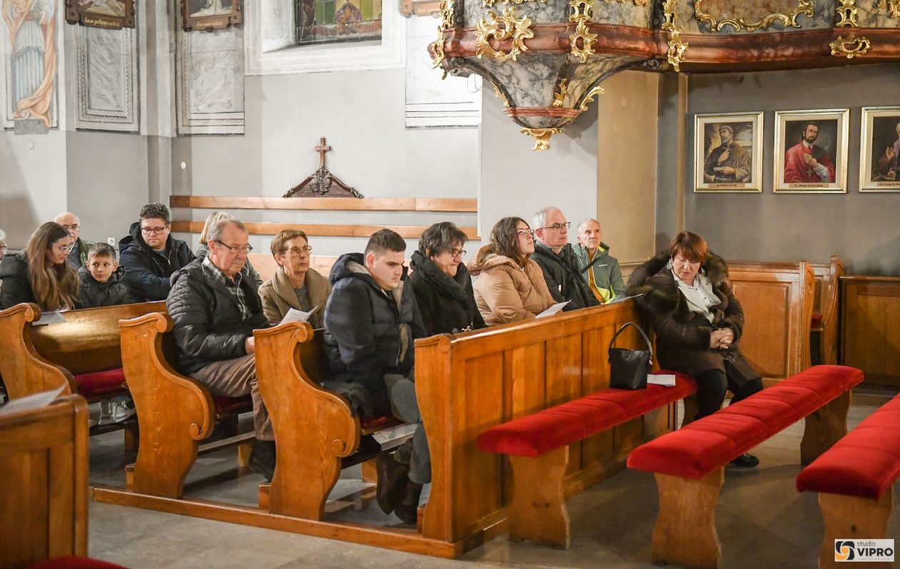 VRSNI DUO Orguljaš i trubač razveselili publiku u crkvi sv. Jakoba u Prelogu (4) VRSNI DUO Orguljaš i trubač razveselili publiku u crkvi sv. Jakoba u Prelogu (4)