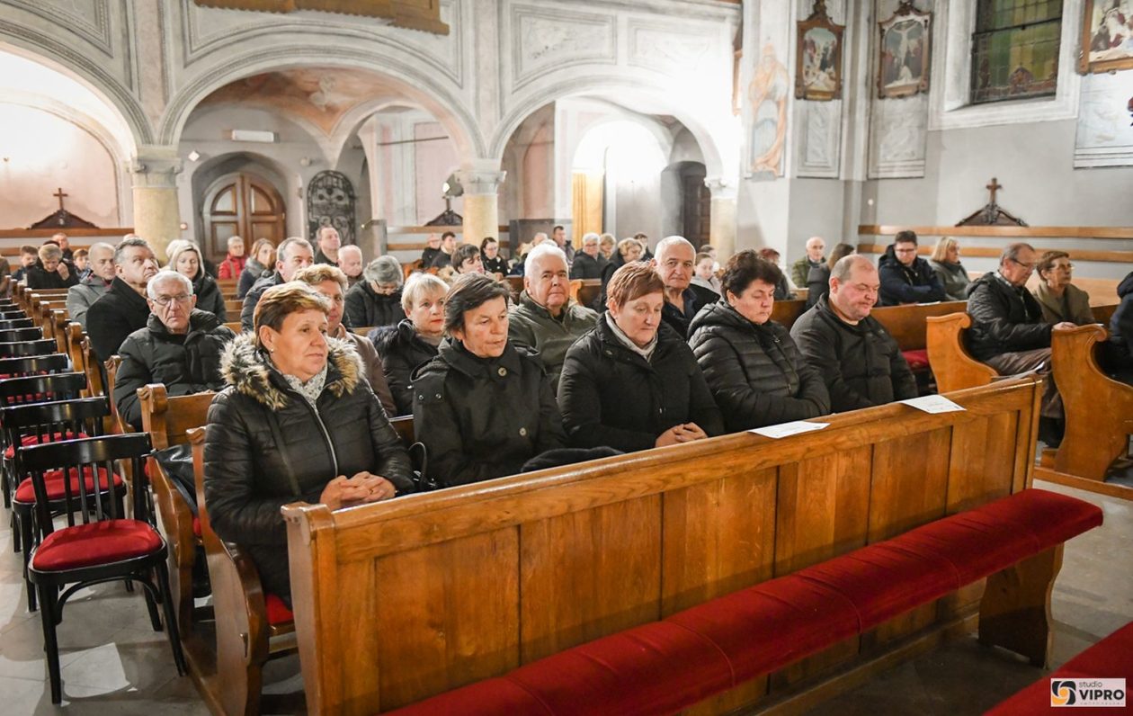 VRSNI DUO Orguljaš i trubač razveselili publiku u crkvi sv. Jakoba u Prelogu (5) VRSNI DUO Orguljaš i trubač razveselili publiku u crkvi sv. Jakoba u Prelogu (5)