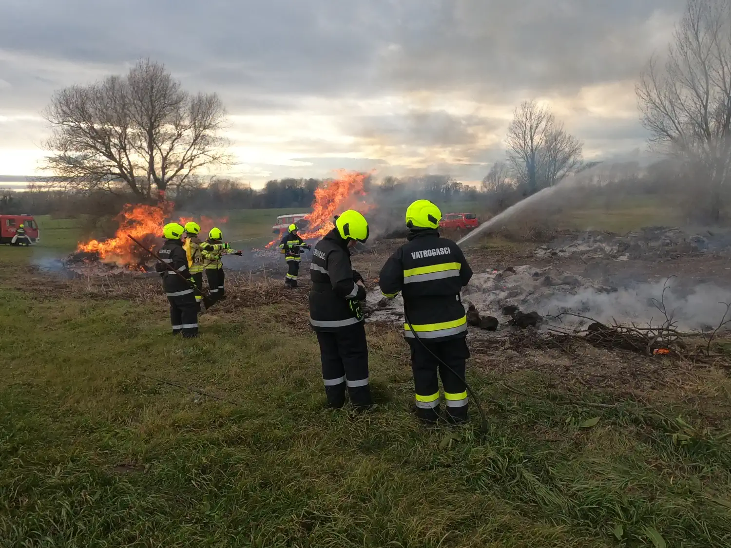 VZO OREHOVICA Dvostruka intervencija i uspješna vježba vatrogasaca u dva dana (1)
