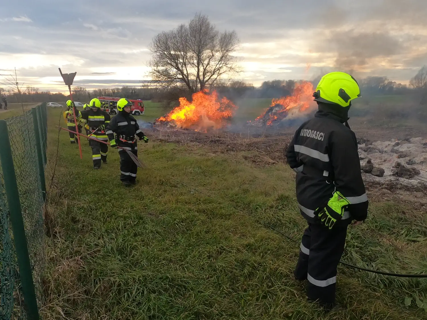 VZO OREHOVICA Dvostruka intervencija i uspješna vježba vatrogasaca u dva dana (10)