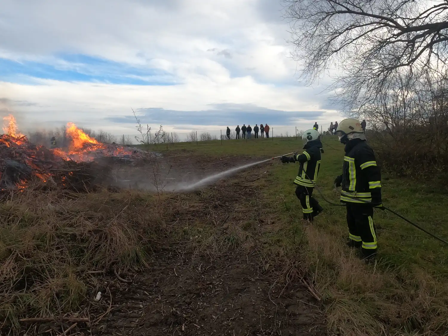 VZO OREHOVICA Dvostruka intervencija i uspješna vježba vatrogasaca u dva dana (11)
