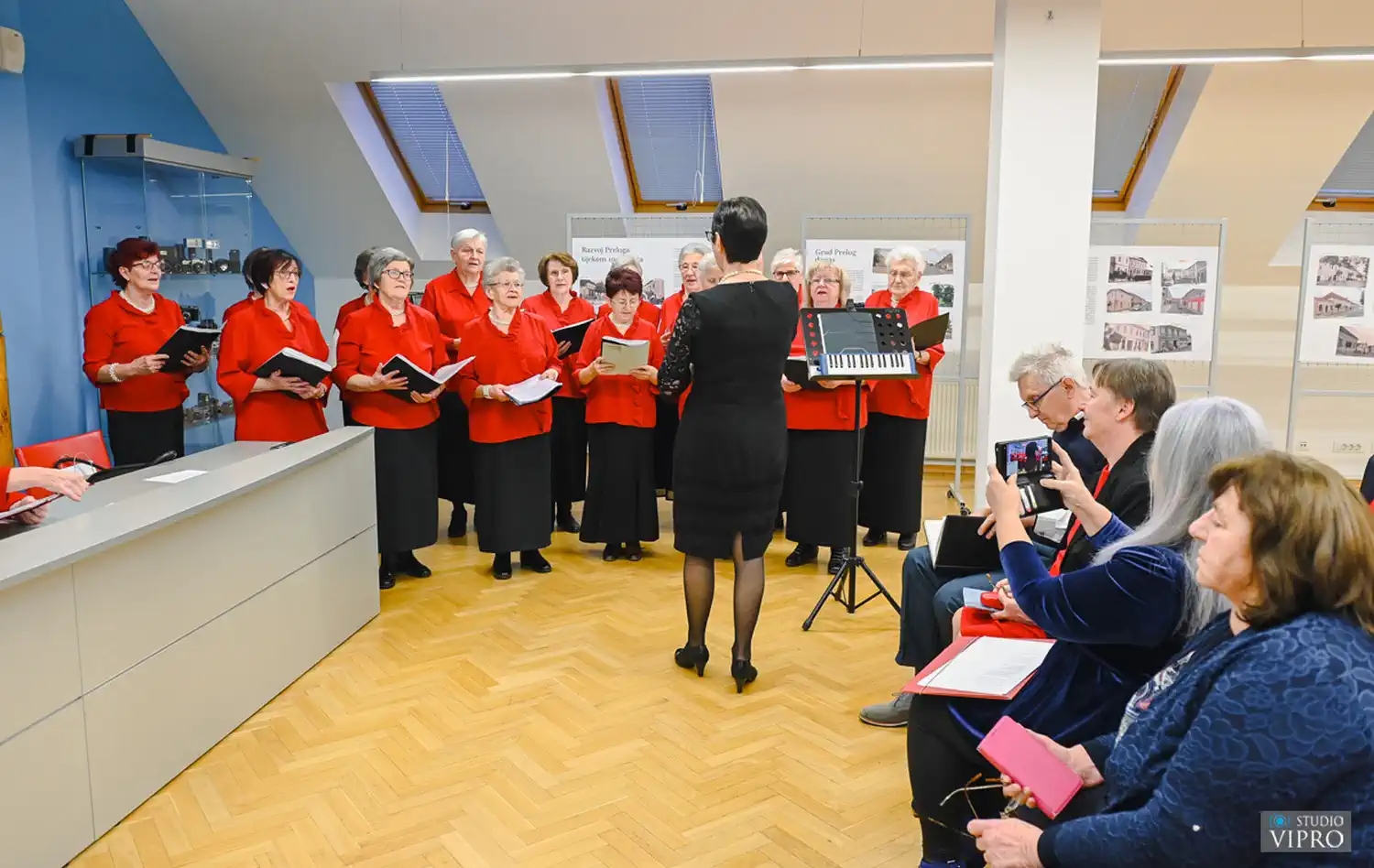 Valentinovo u Prelogu Stihovima i pjesmom proslavili ljubav (1) Valentinovo u Prelogu Stihovima i pjesmom proslavili ljubav (1)