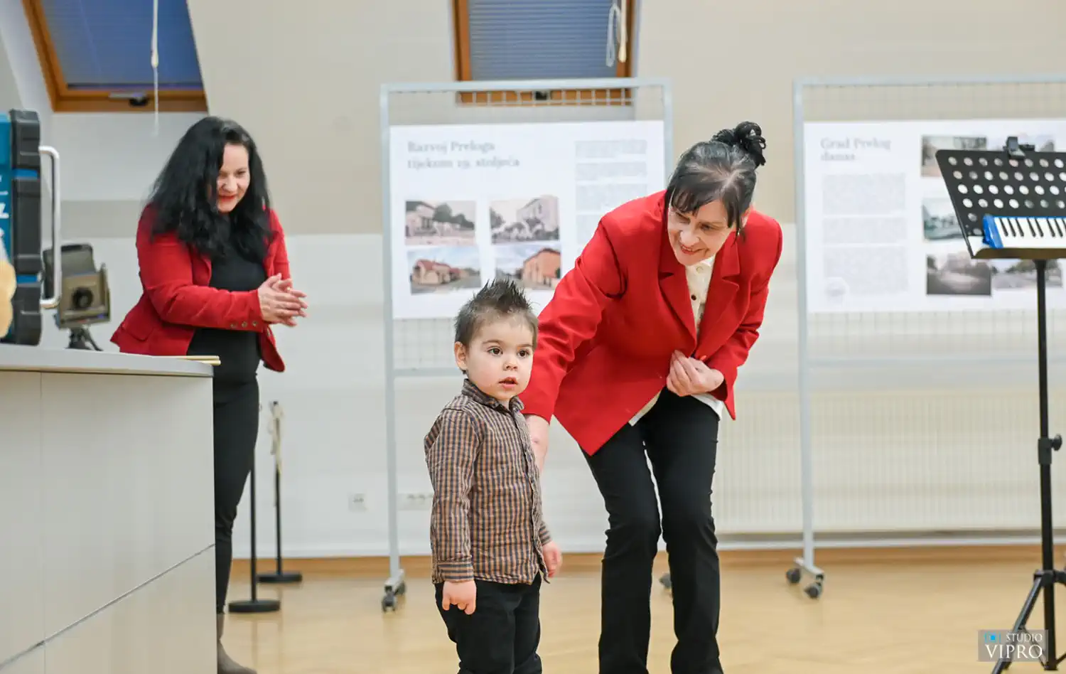 Valentinovo u Prelogu Stihovima i pjesmom proslavili ljubav (13) Valentinovo u Prelogu Stihovima i pjesmom proslavili ljubav (13)