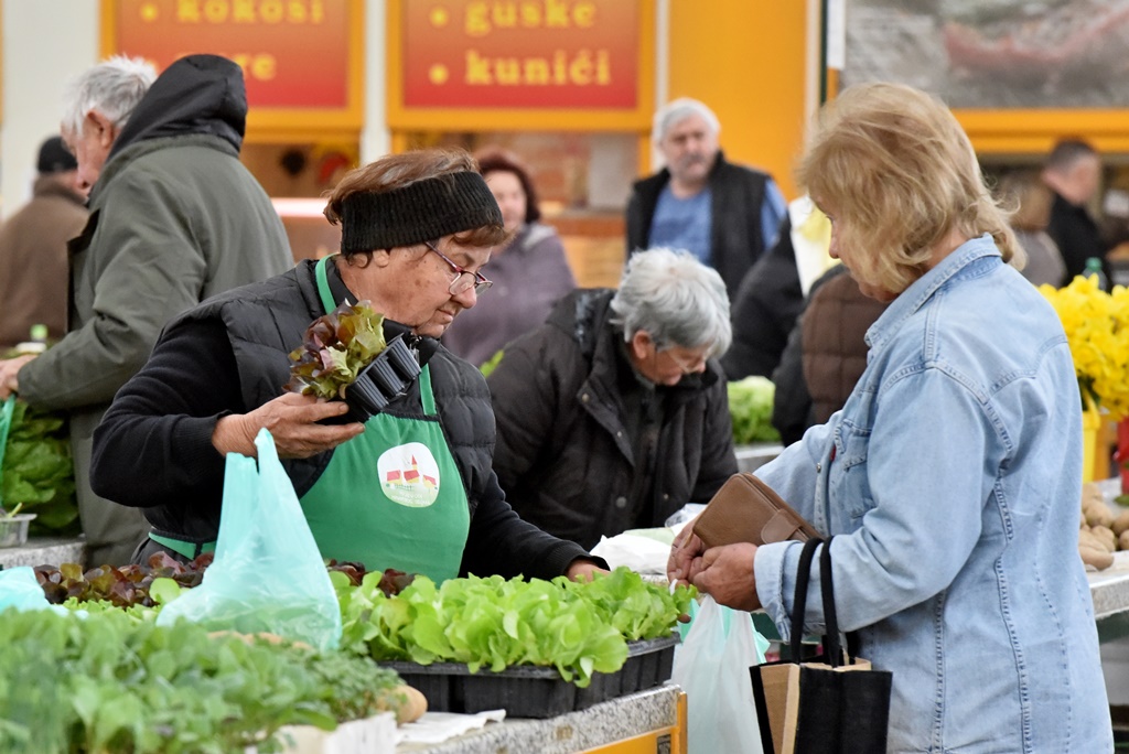 Varaždinski plac (13) Varaždinski plac (13)