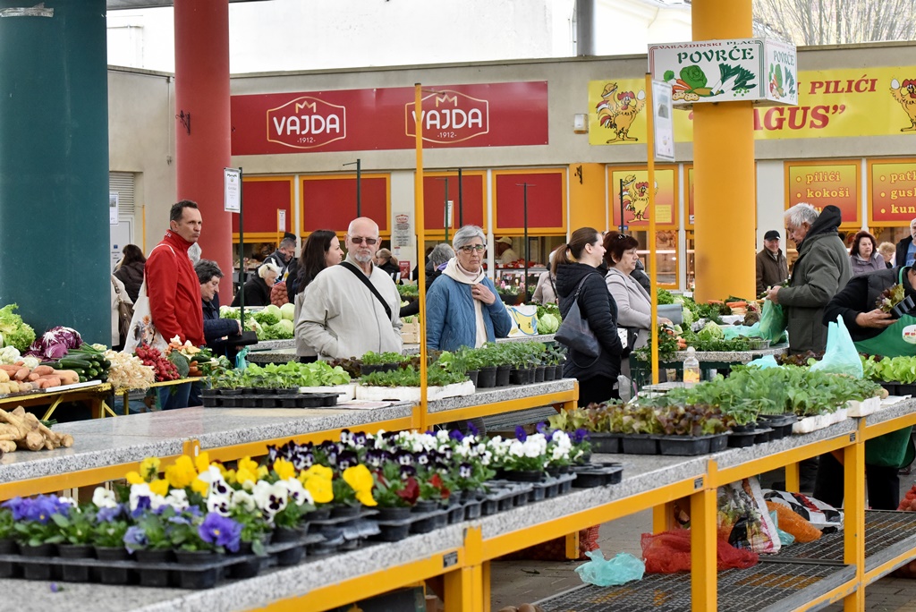 Varaždinski plac (14) Varaždinski plac (14)