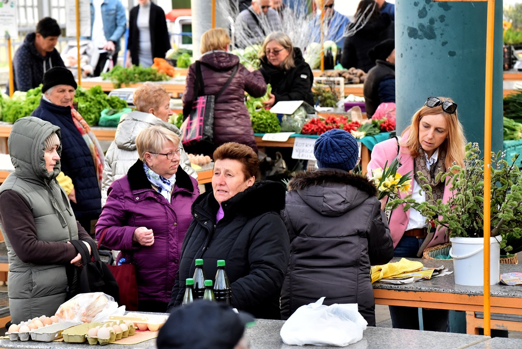 Varaždinski plac (20) Varaždinski plac (20)
