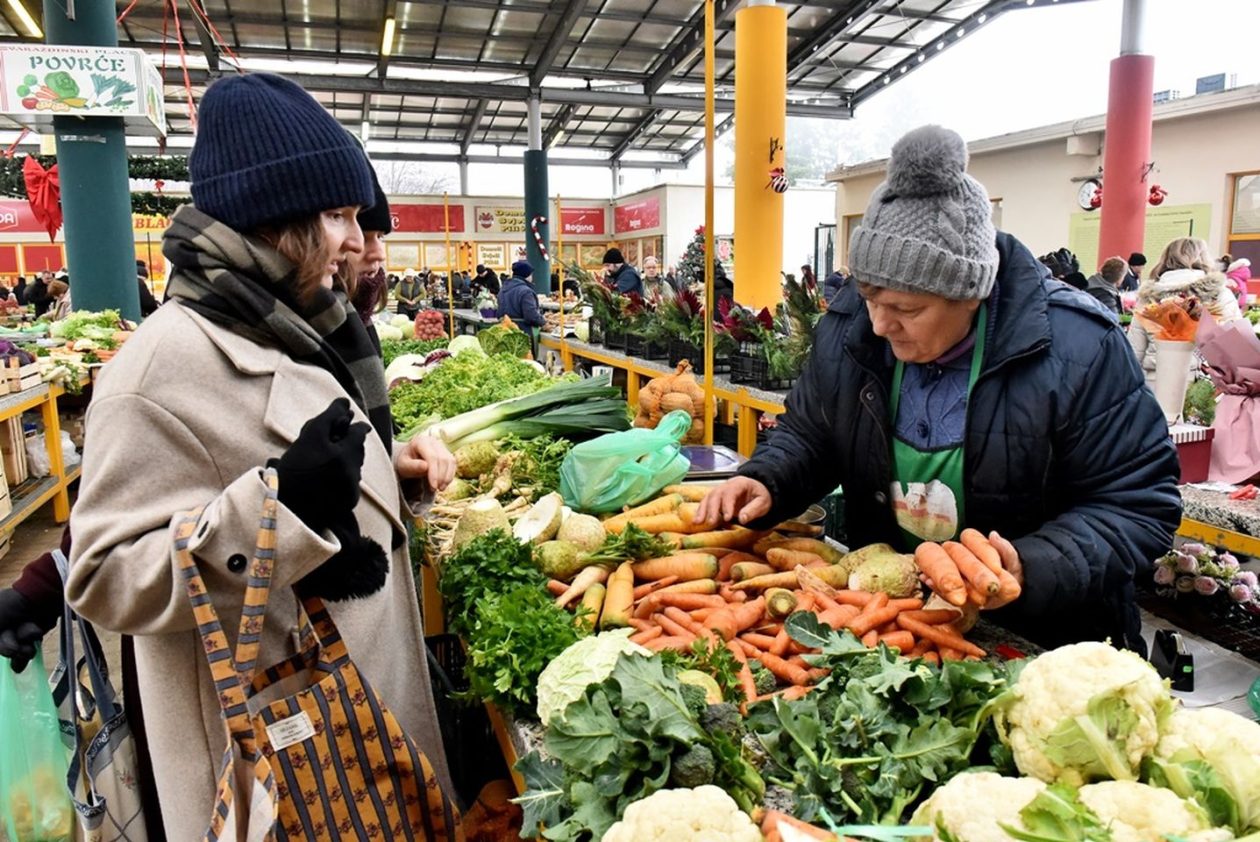 Varaždinski plac 20.12 (15)