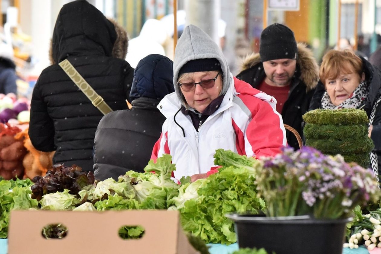 Varaždinski plac 22.11 (1)
