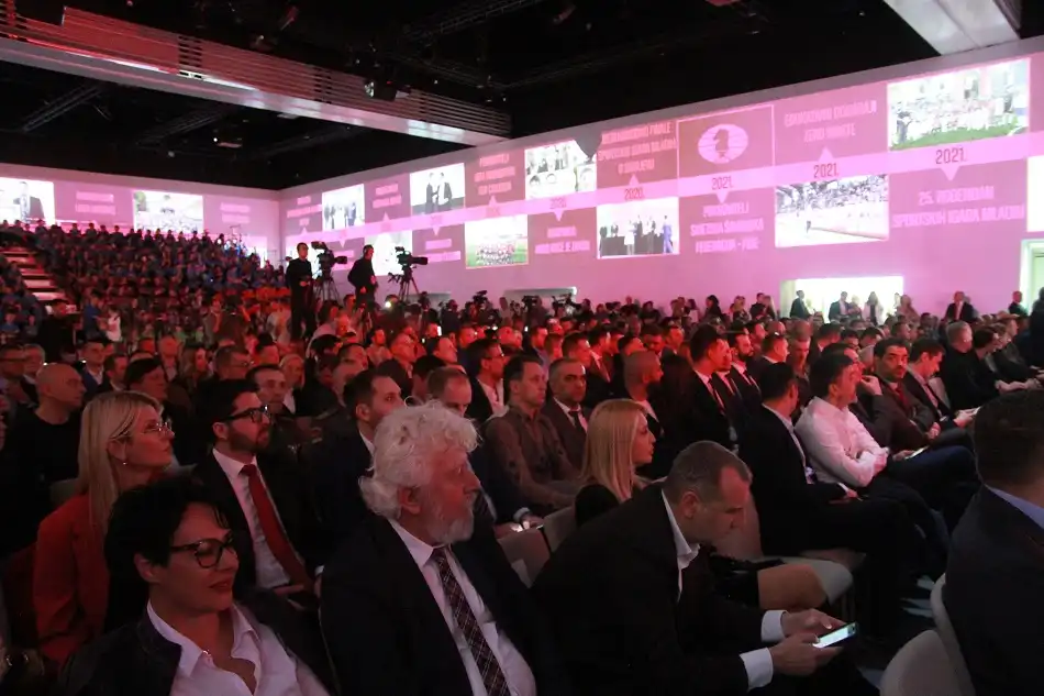 Vatreni ‘Zmajčeki’ Sportskim igarama mladih u Beogradu (3)