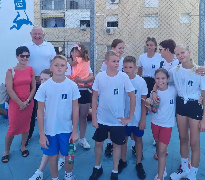 Vatreni zmajčeki (6)