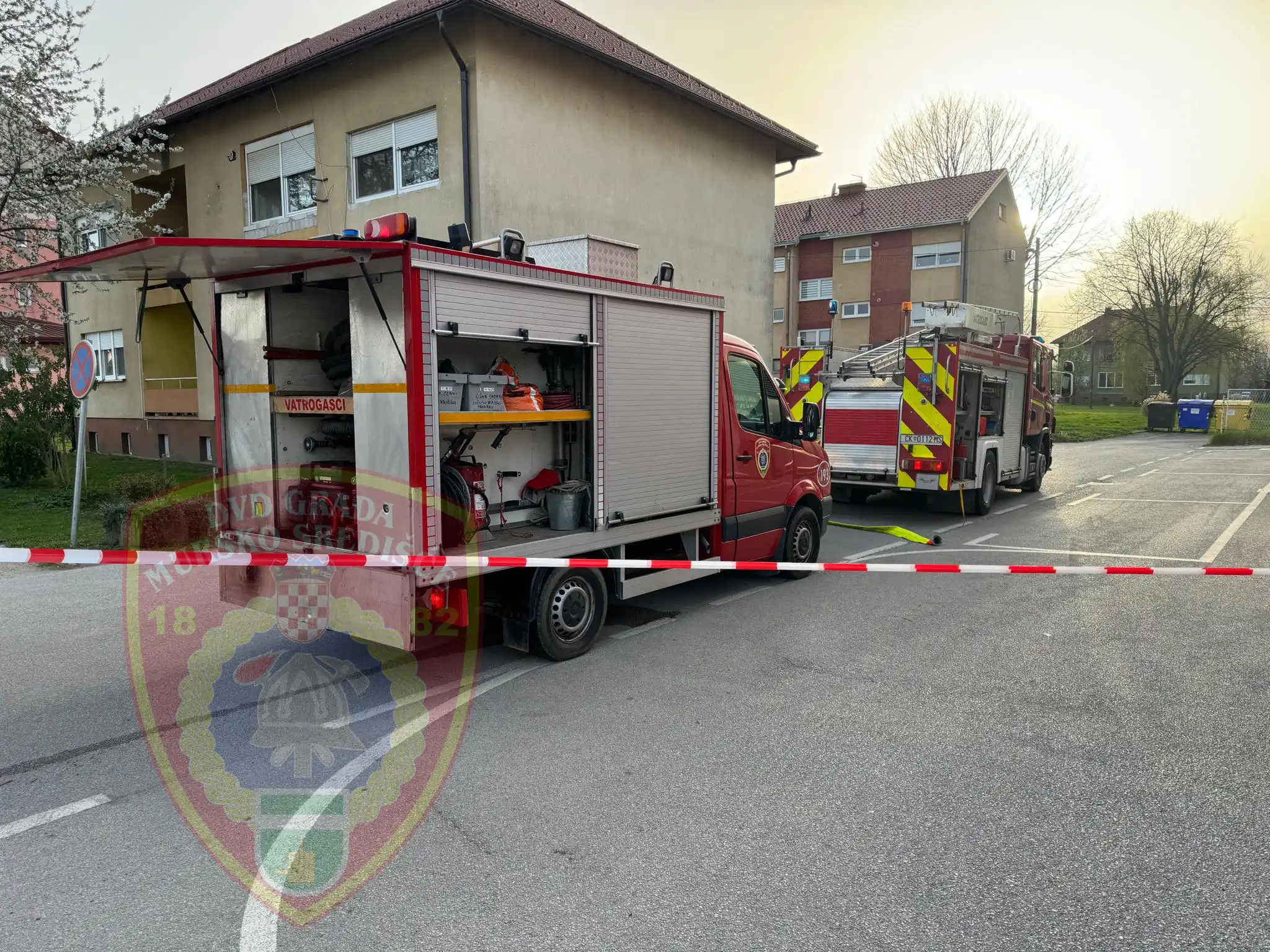 Vatrogasci DVD Mursko Središće dimila se strojarnica dućana (2)