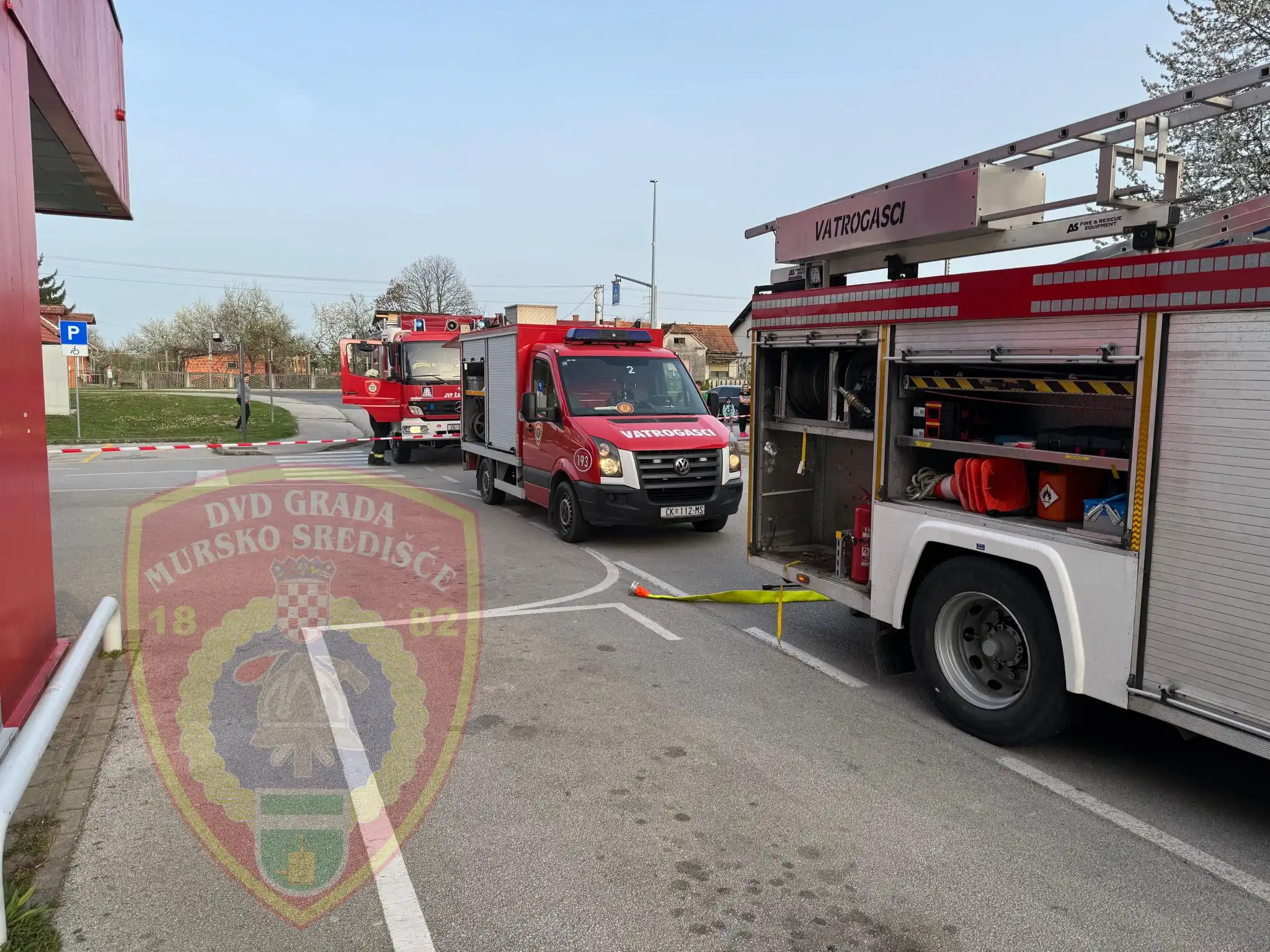 Vatrogasci DVD Mursko Središće dimila se strojarnica dućana (3)