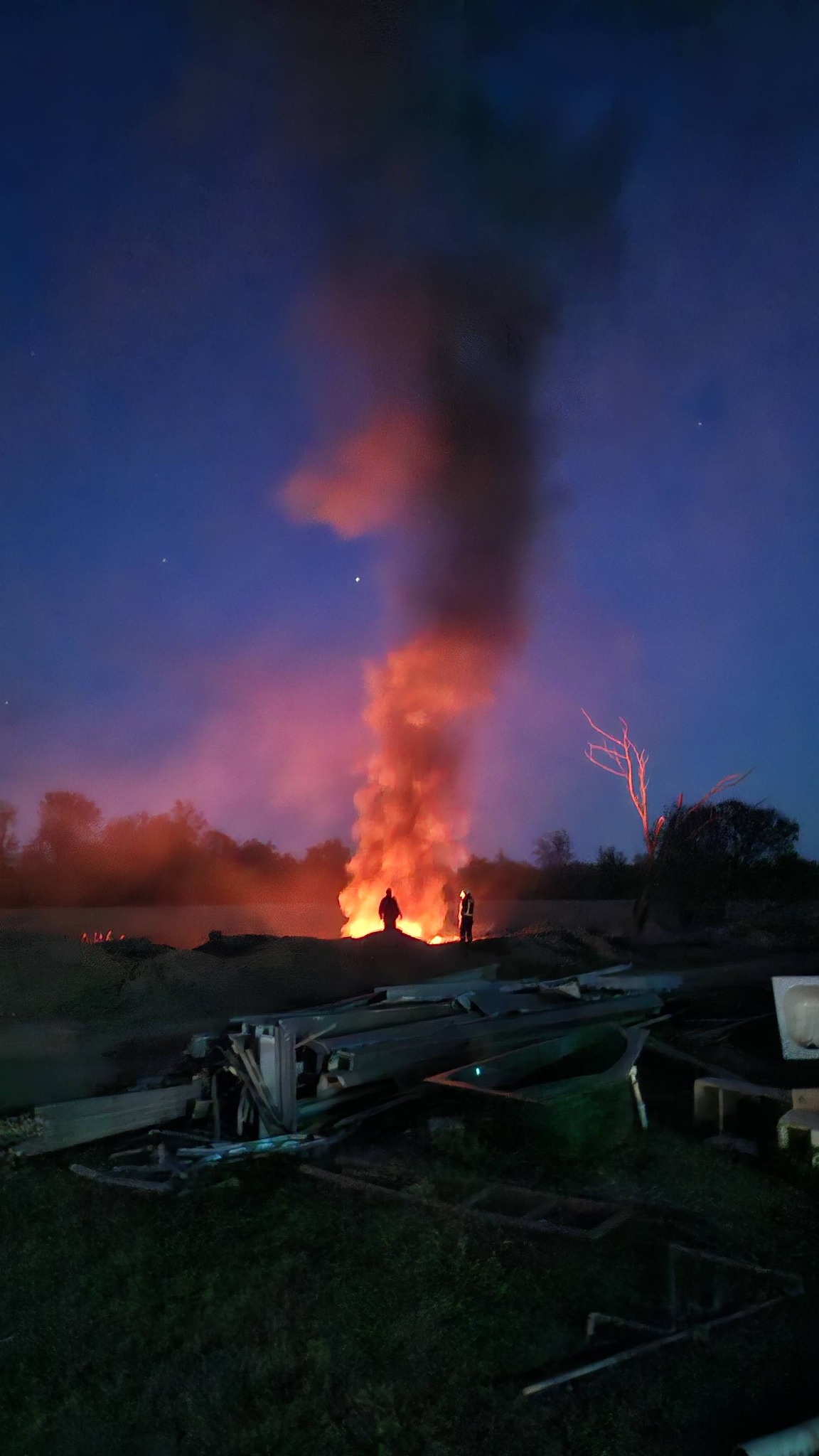 Vatrogasci Mursko Središće požar vatra vatrogasvi (3) Vatrogasci Mursko Središće požar vatra vatrogasvi (3)