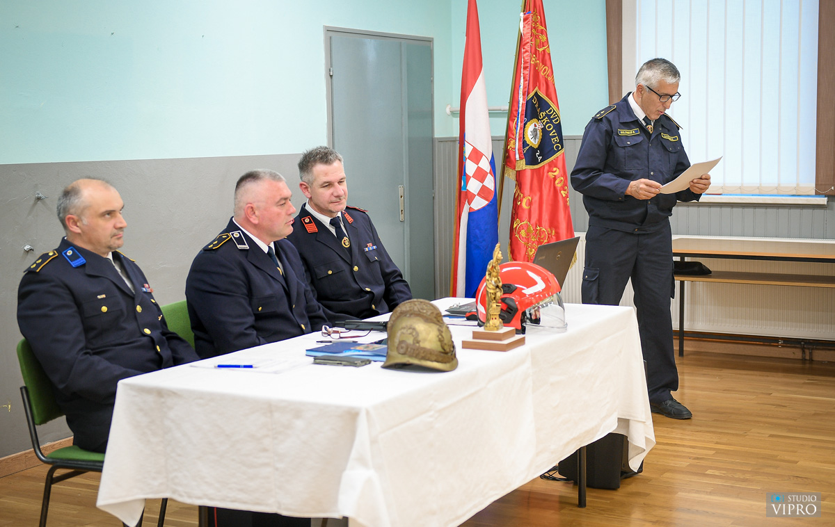 Vatrogasci Preloga podnijeli izvješća i predstavili planove za 2025 (7) Vatrogasci Preloga podnijeli izvješća i predstavili planove za 2025 (17)