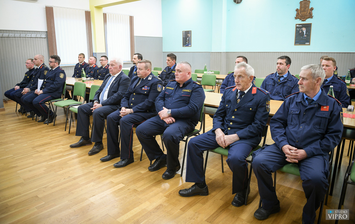 Vatrogasci Preloga podnijeli izvješća i predstavili planove za 2025 (8) Vatrogasci Preloga podnijeli izvješća i predstavili planove za 2025 (17)
