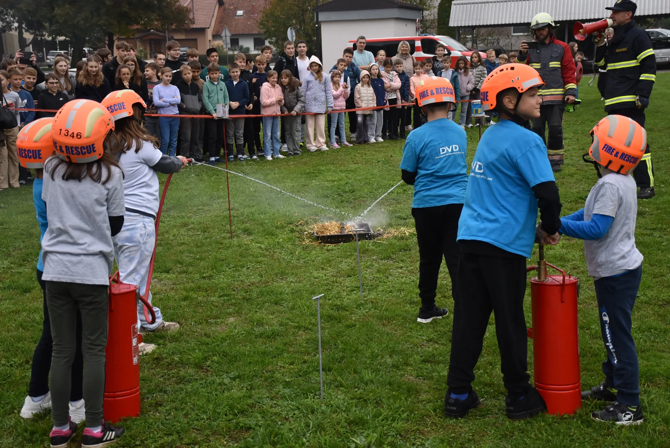 Vatrogasna vježba II. osnovna škola Čakovec 2024 (20)