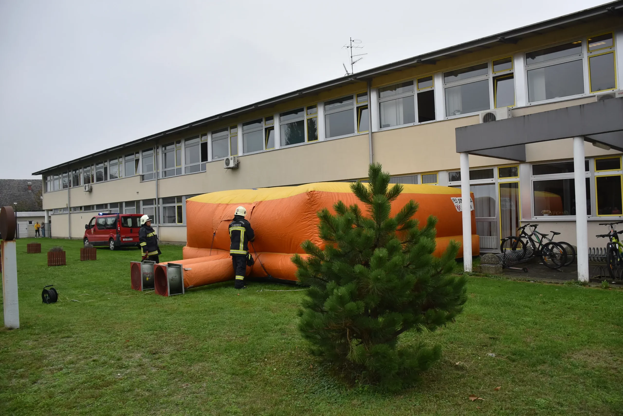 Vatrogasna vježba II. osnovna škola Čakovec 2024 (26)