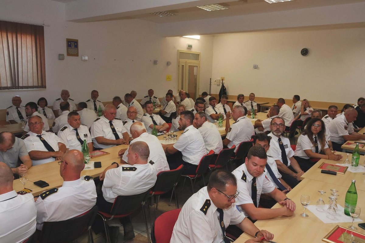 Vatrogasna zajednica Međimurske županije skupština 2025 (11) Vatrogasna zajednica Međimurske županije skupština 2025 (11)