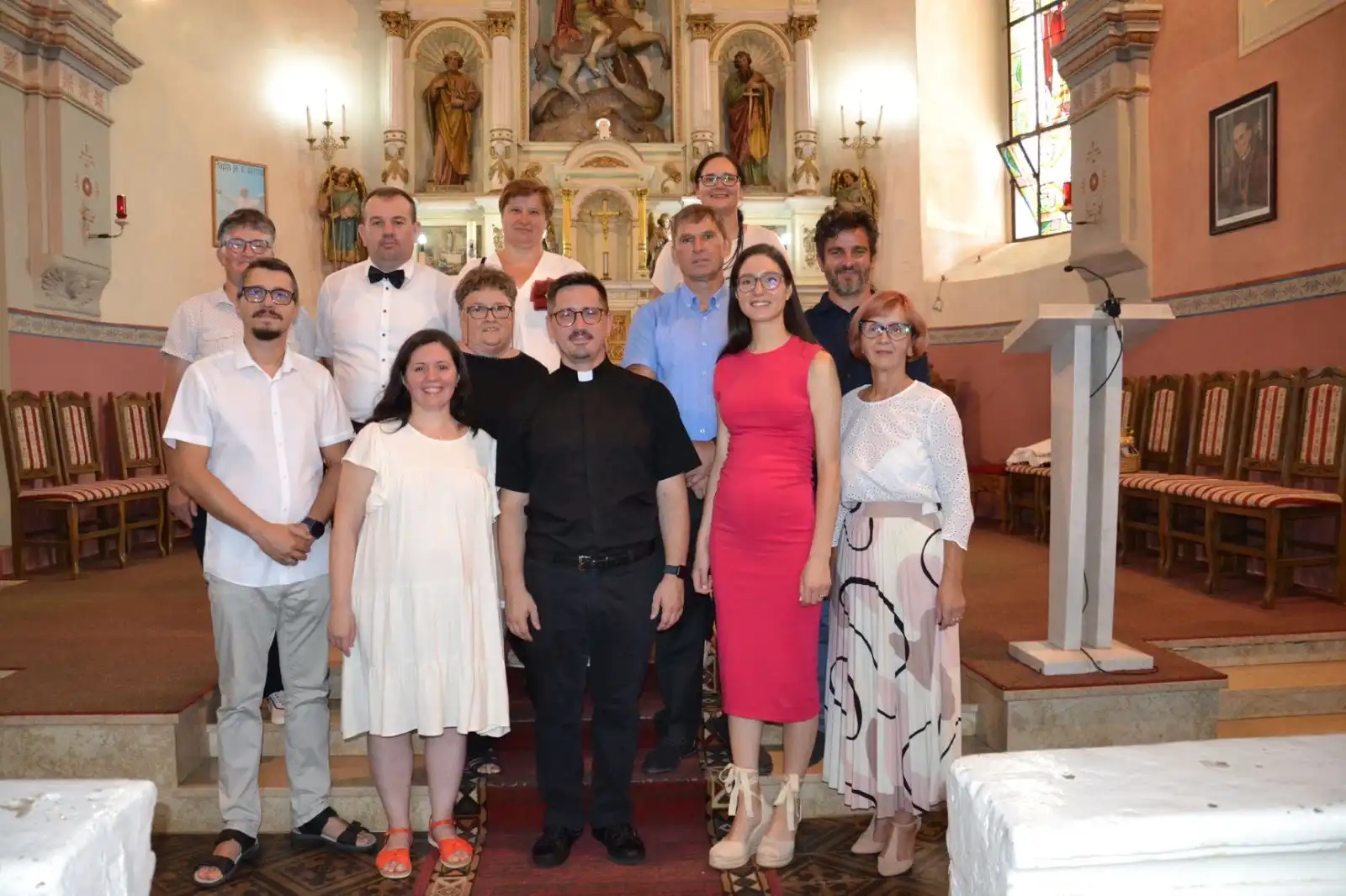 Velečasni Silvio Košćak preuzeo službu župnika u Župi Sveti Juraj u Trnju (10)