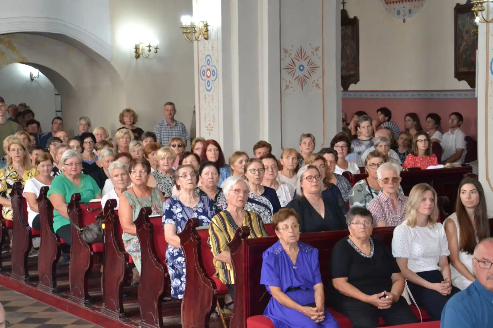 Velečasni Silvio Košćak preuzeo službu župnika u Župi Sveti Juraj u Trnju (4)
