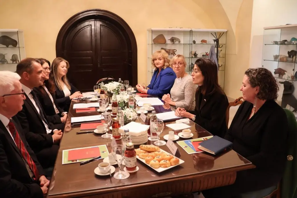 Veleposlanica SAD-a u Republici Hrvatskoj Nathalie Rayes u posjetu Međimurju (12)