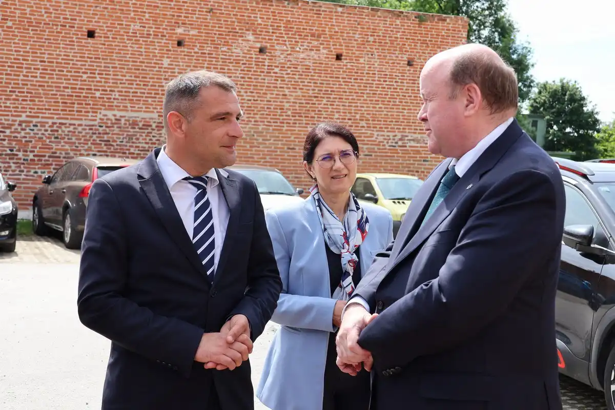 Veleposlanik Ruaidhri Mark Dowling i Matija Posavec, Ljerka Cividini