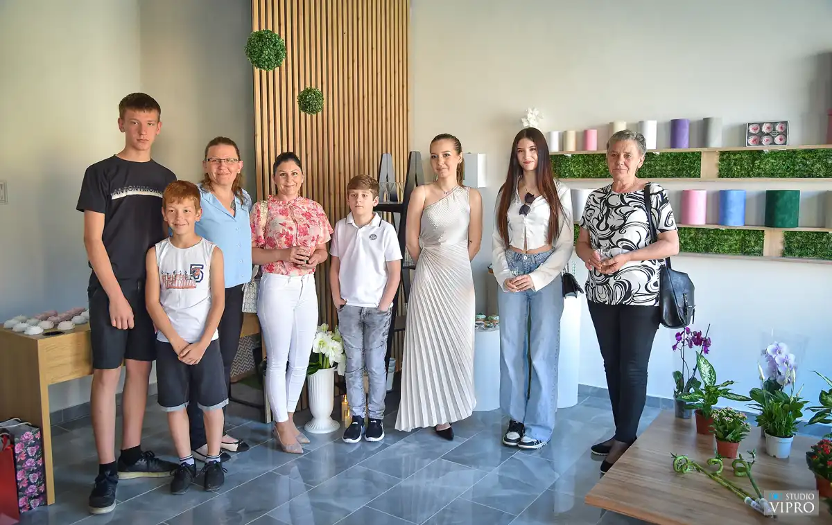 Veronica Cenko – Prelog (12)